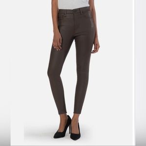 Kut from the Kloth Donna Coated Highwaisted Skinny Jeans